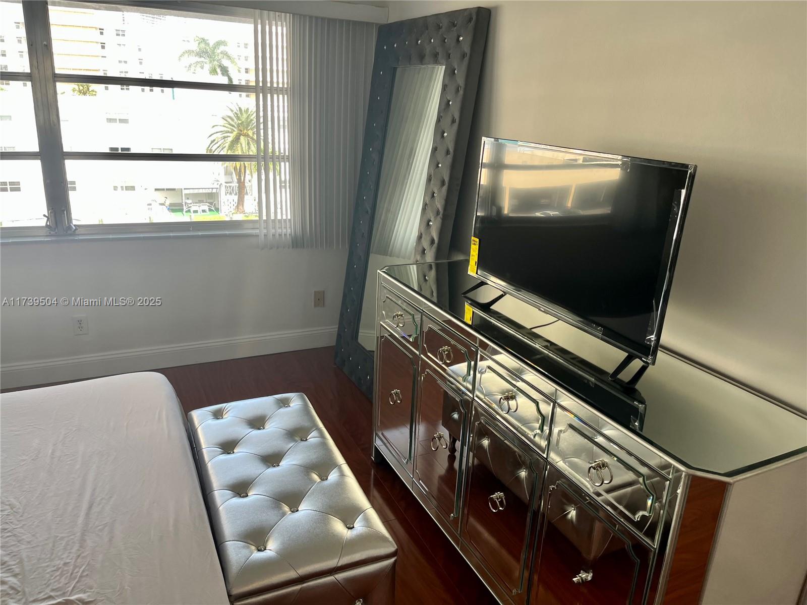 ISLE OF PARADISE CO-OP - Residential Lease