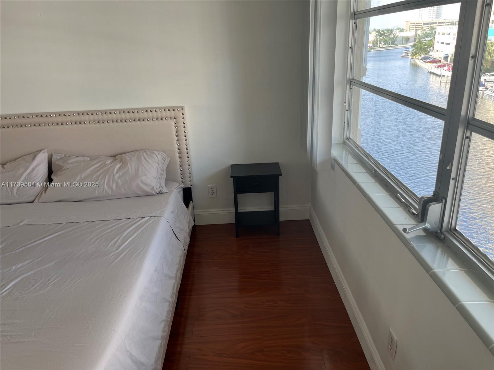 ISLE OF PARADISE CO-OP - Residential Lease