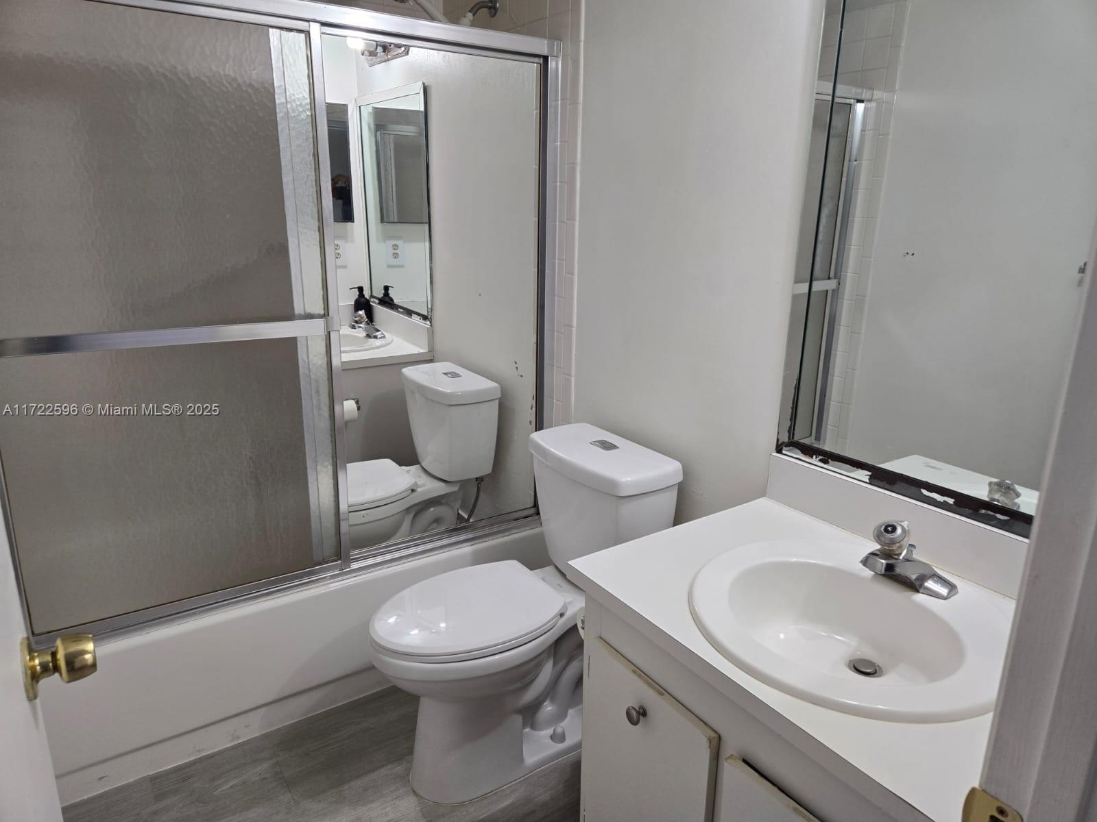 POINCIANA LAKES CONDO - Residential Lease