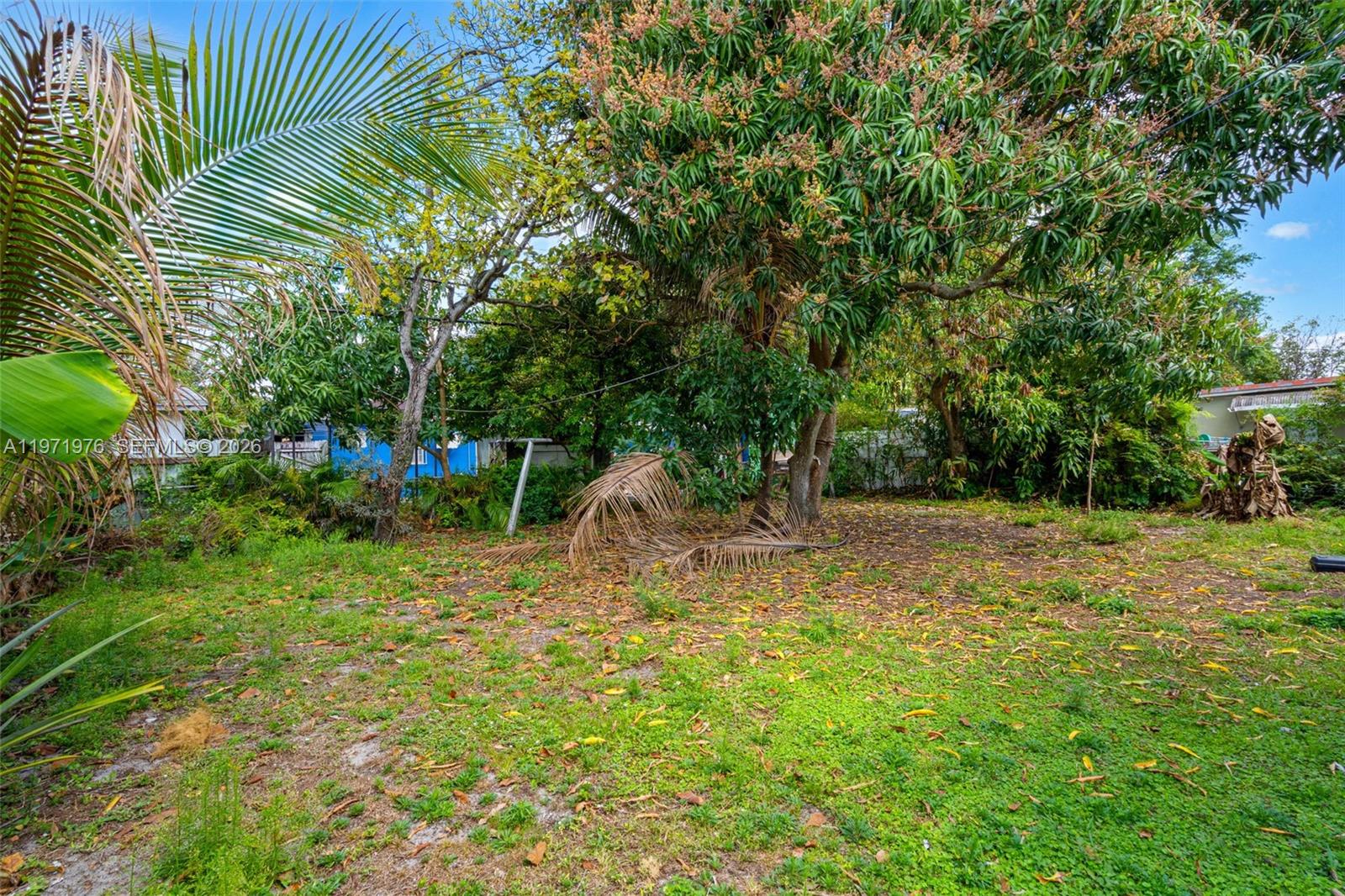 BROADMOOR MANOR - Residential