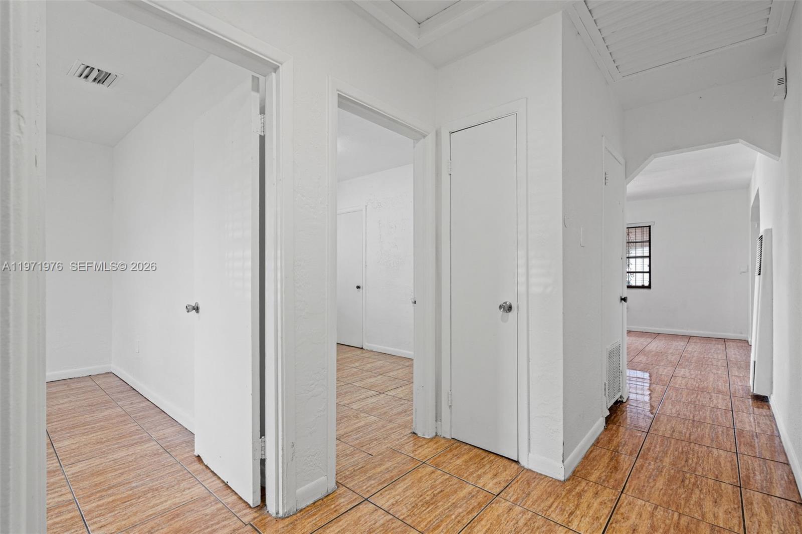 BROADMOOR MANOR - Residential