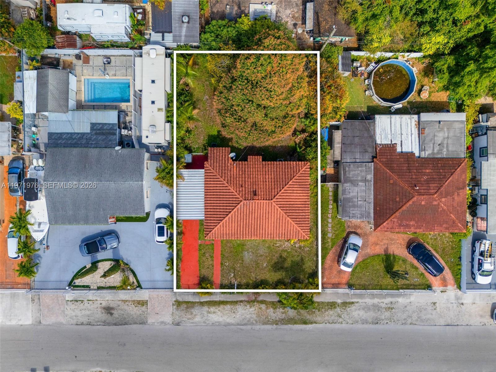 BROADMOOR MANOR - Residential