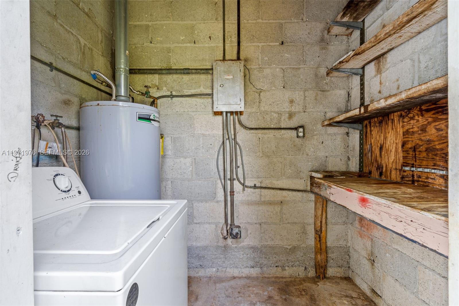 BROADMOOR MANOR - Residential