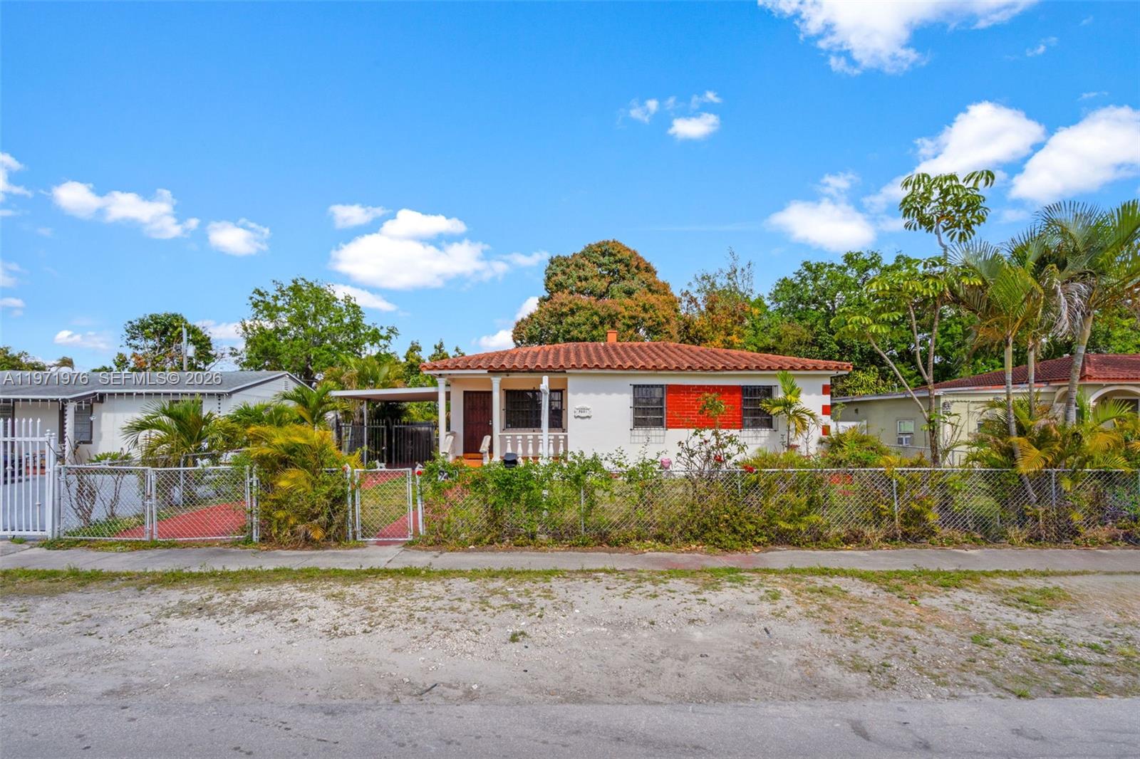 BROADMOOR MANOR - Residential