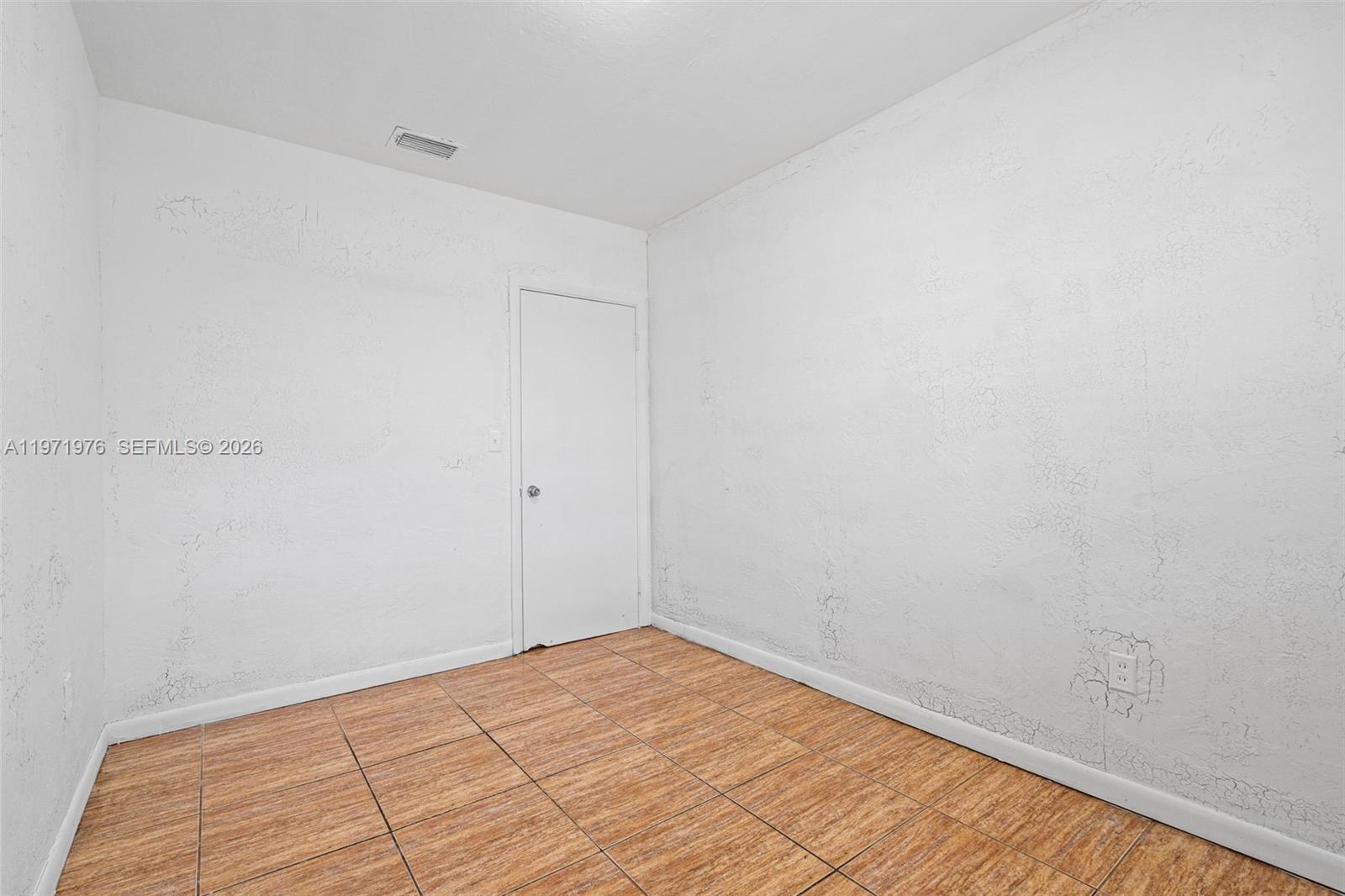 BROADMOOR MANOR - Residential