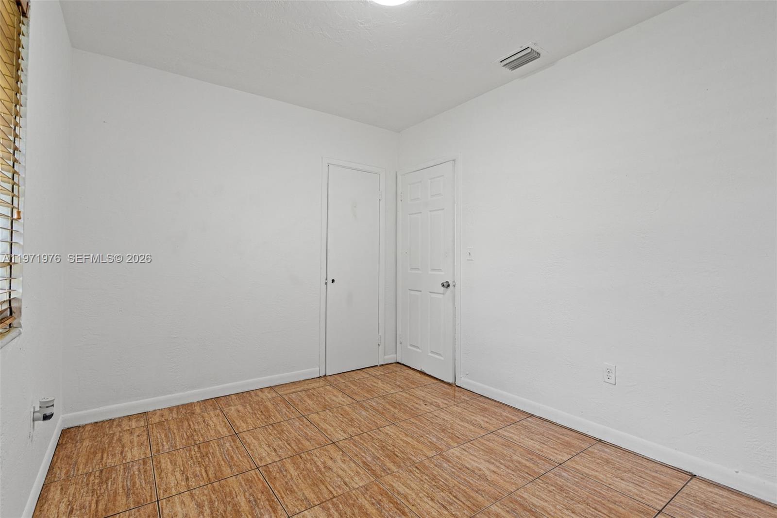 BROADMOOR MANOR - Residential