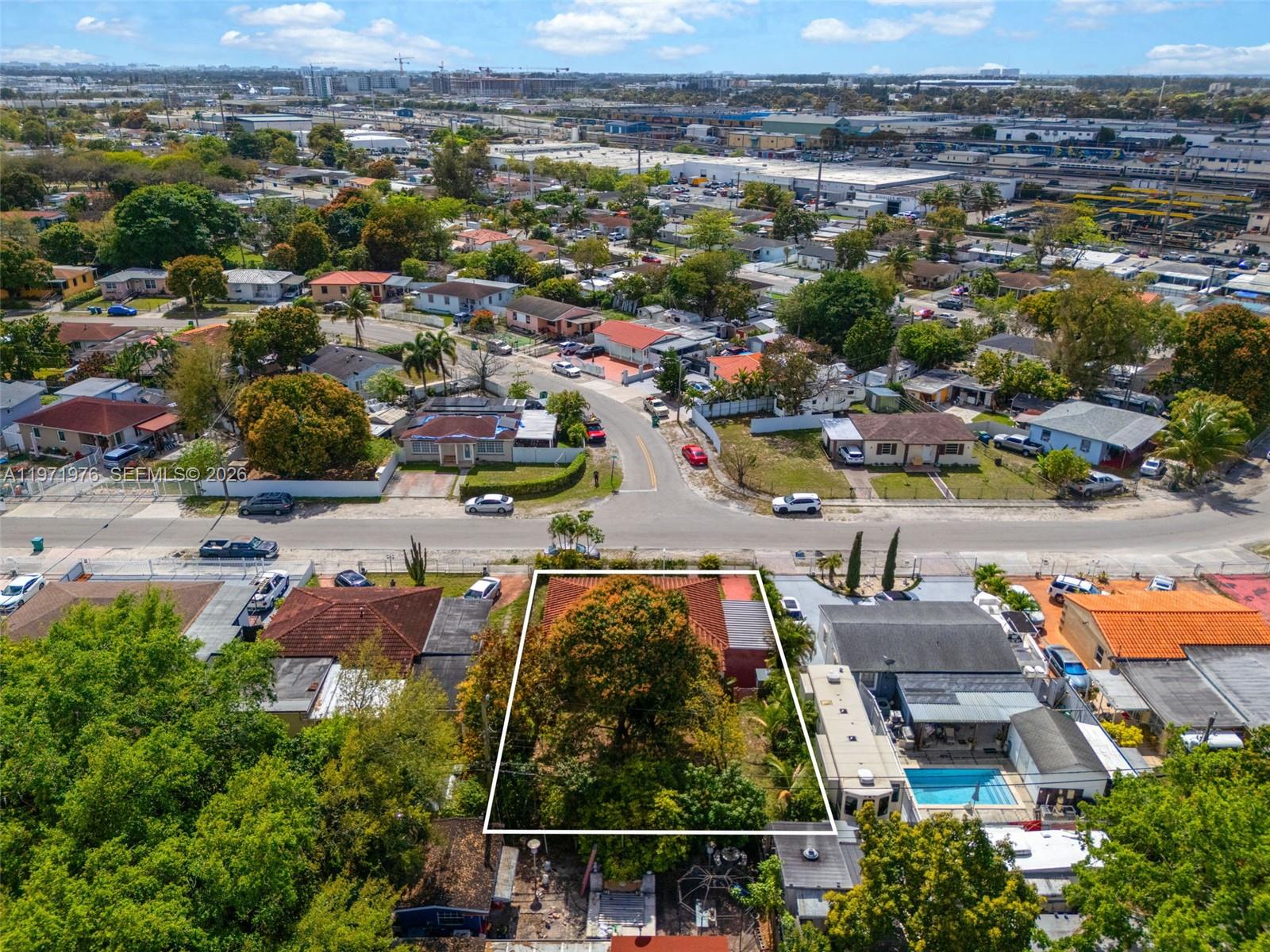 BROADMOOR MANOR - Residential