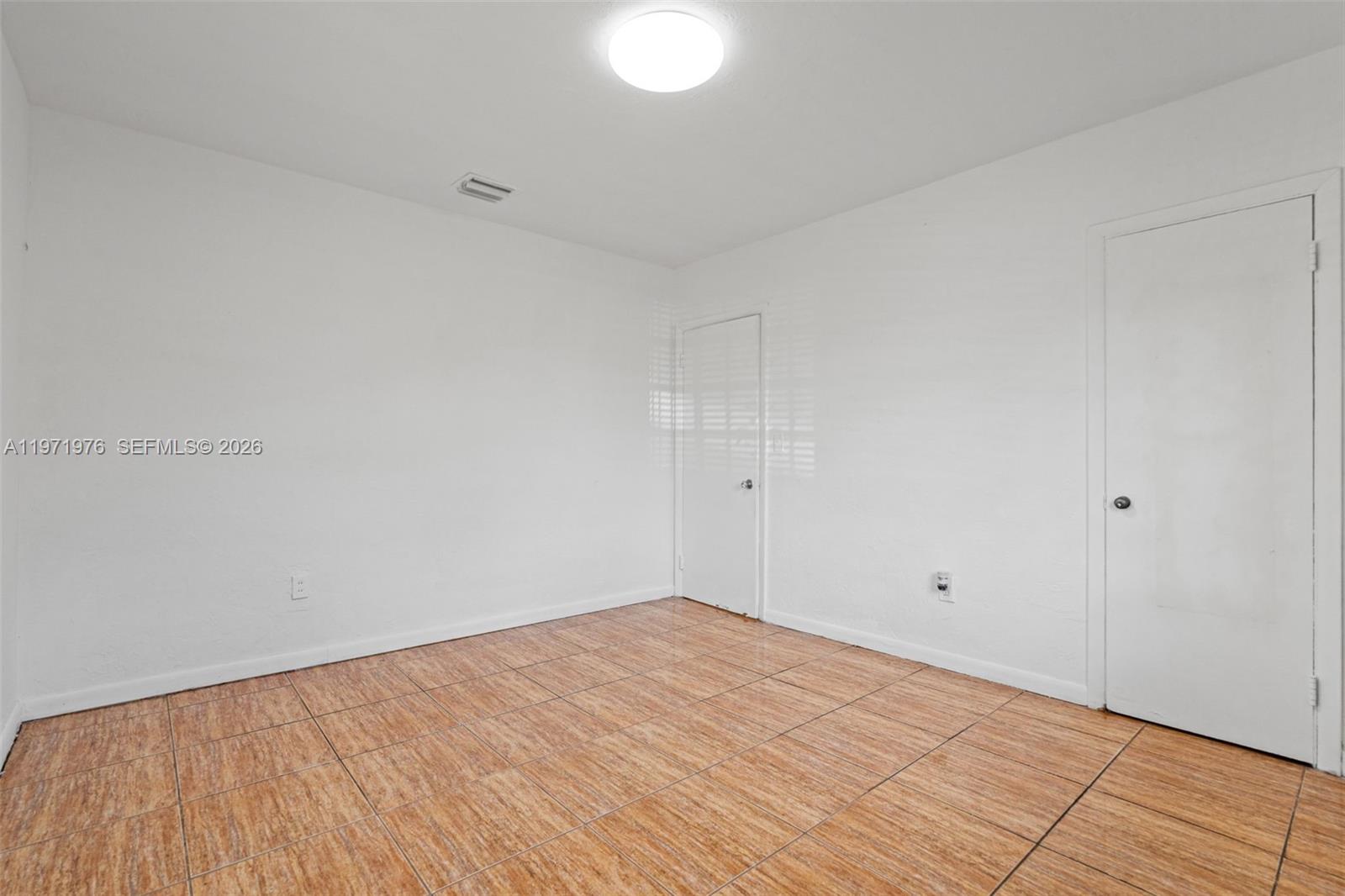 BROADMOOR MANOR - Residential