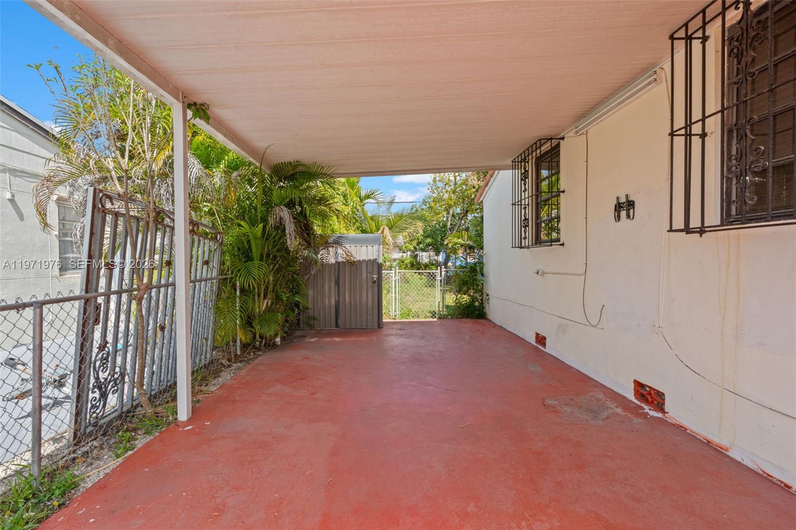 BROADMOOR MANOR - Residential