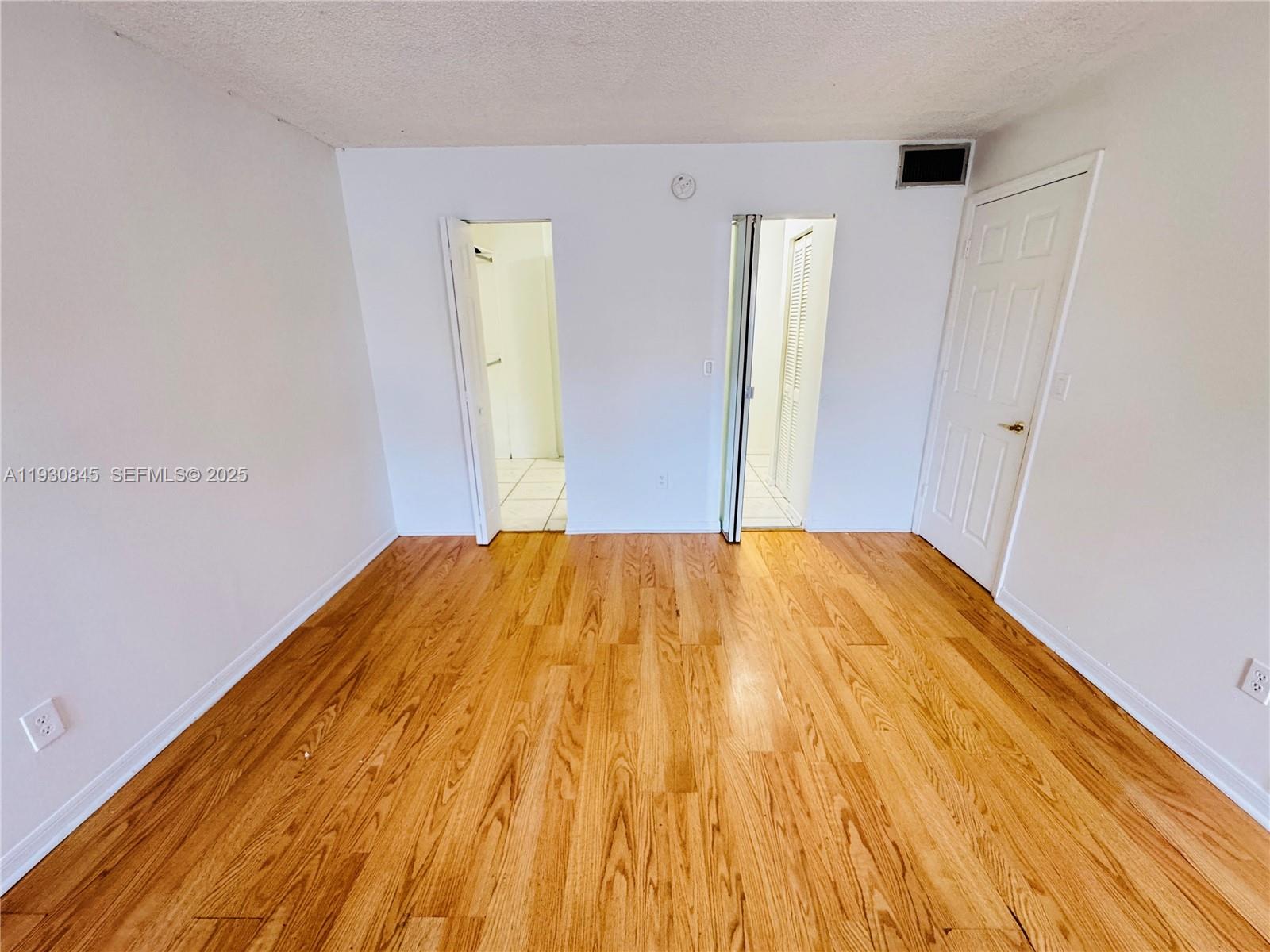 BROOKFIELD SQUARE CONDO - Residential