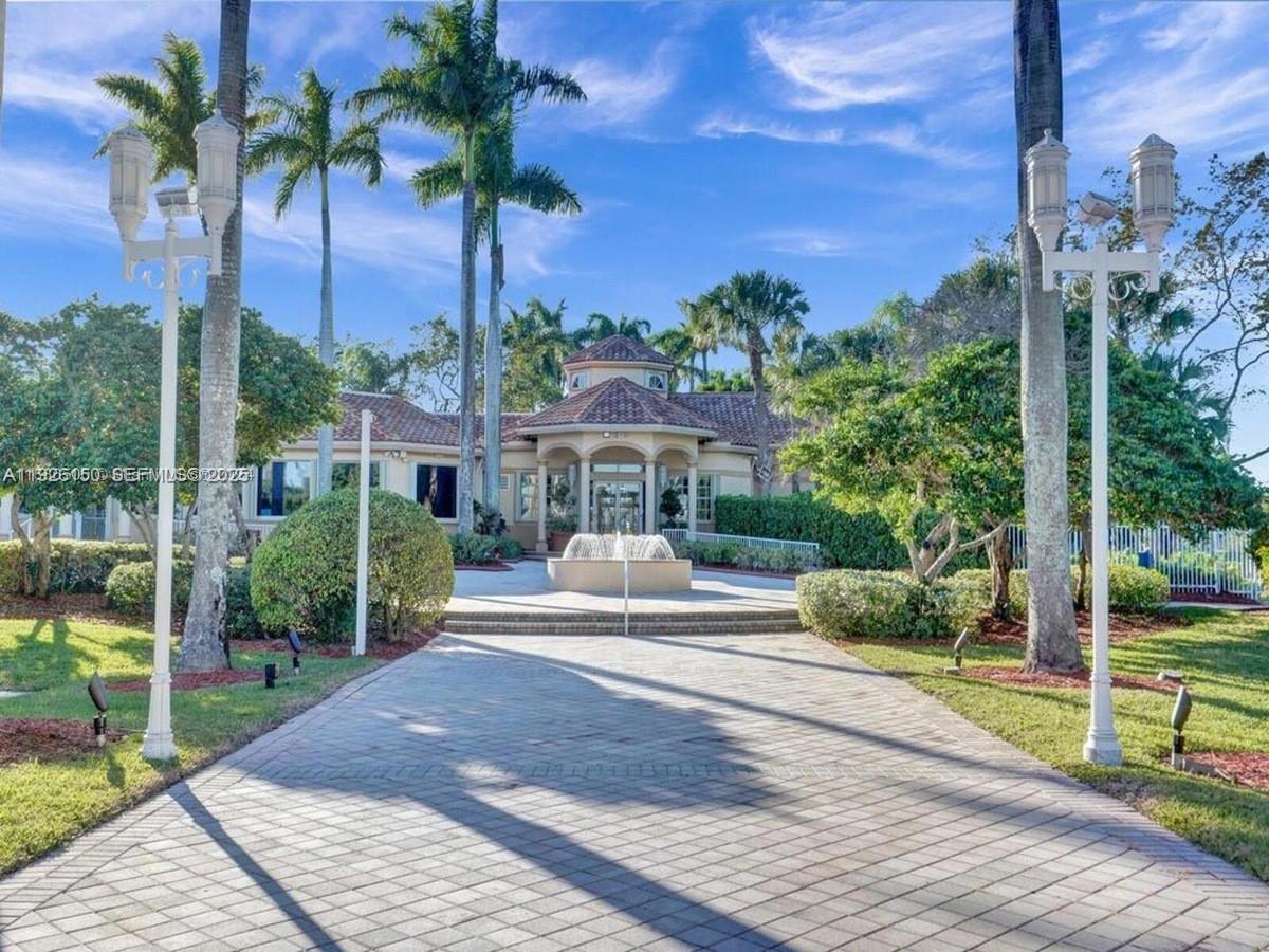 LAKES OF WESTERN PINES RE - Residential Lease