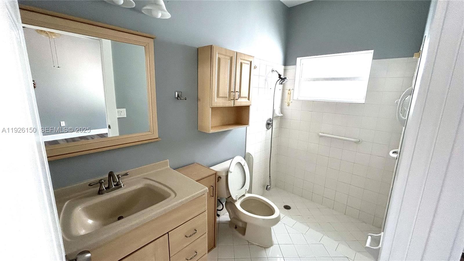 LAKES OF WESTERN PINES RE - Residential Lease