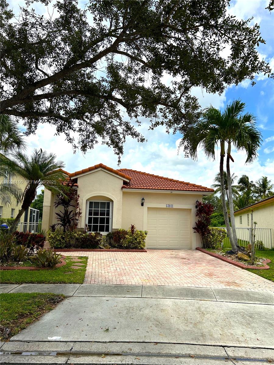 LAKES OF WESTERN PINES RE - Residential Lease