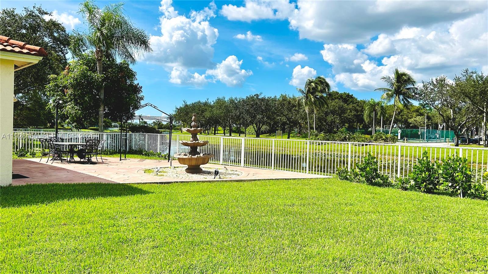 LAKES OF WESTERN PINES RE - Residential Lease