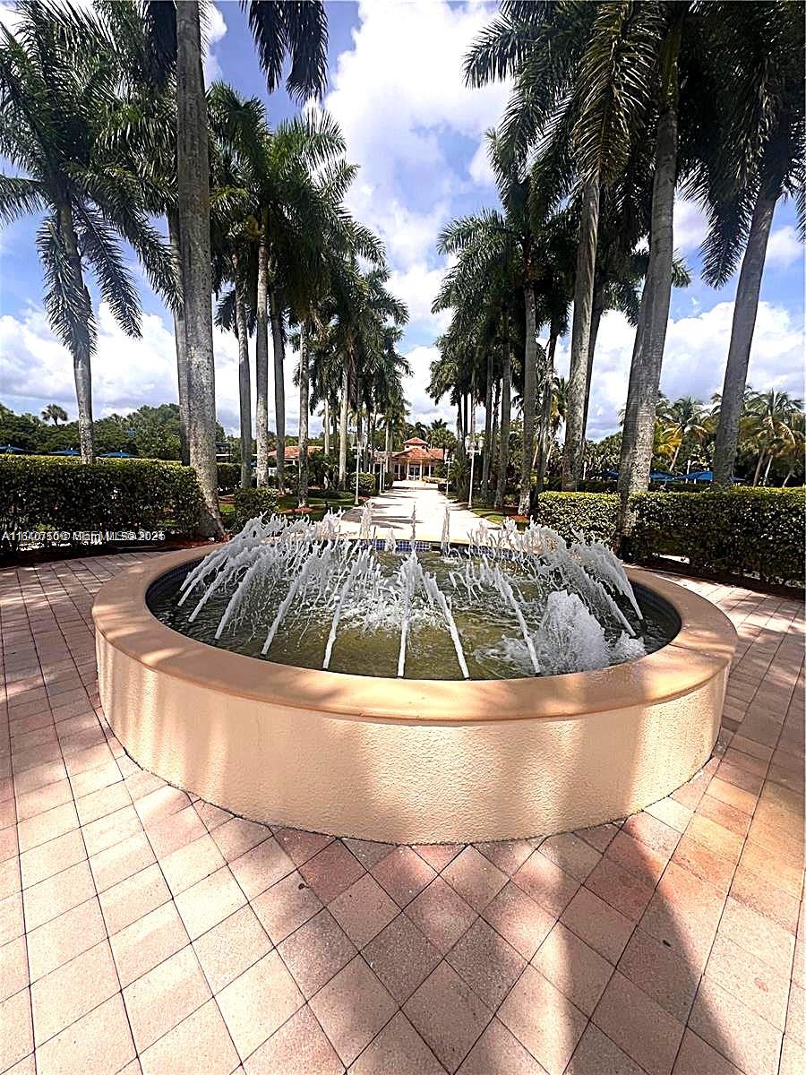 LAKES OF WESTERN PINES RE - Residential Lease