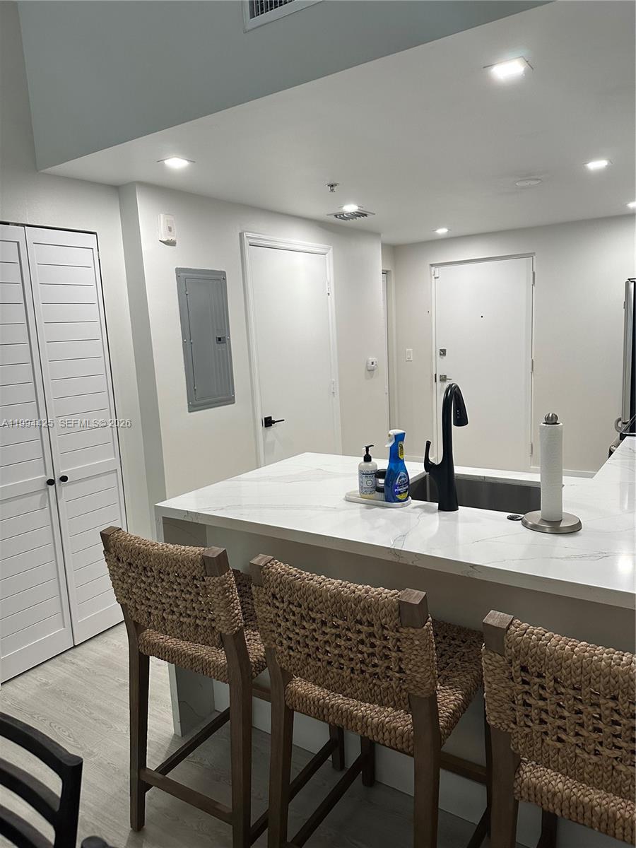 LOFTS AT MAYFAIR CONDO - Residential Lease