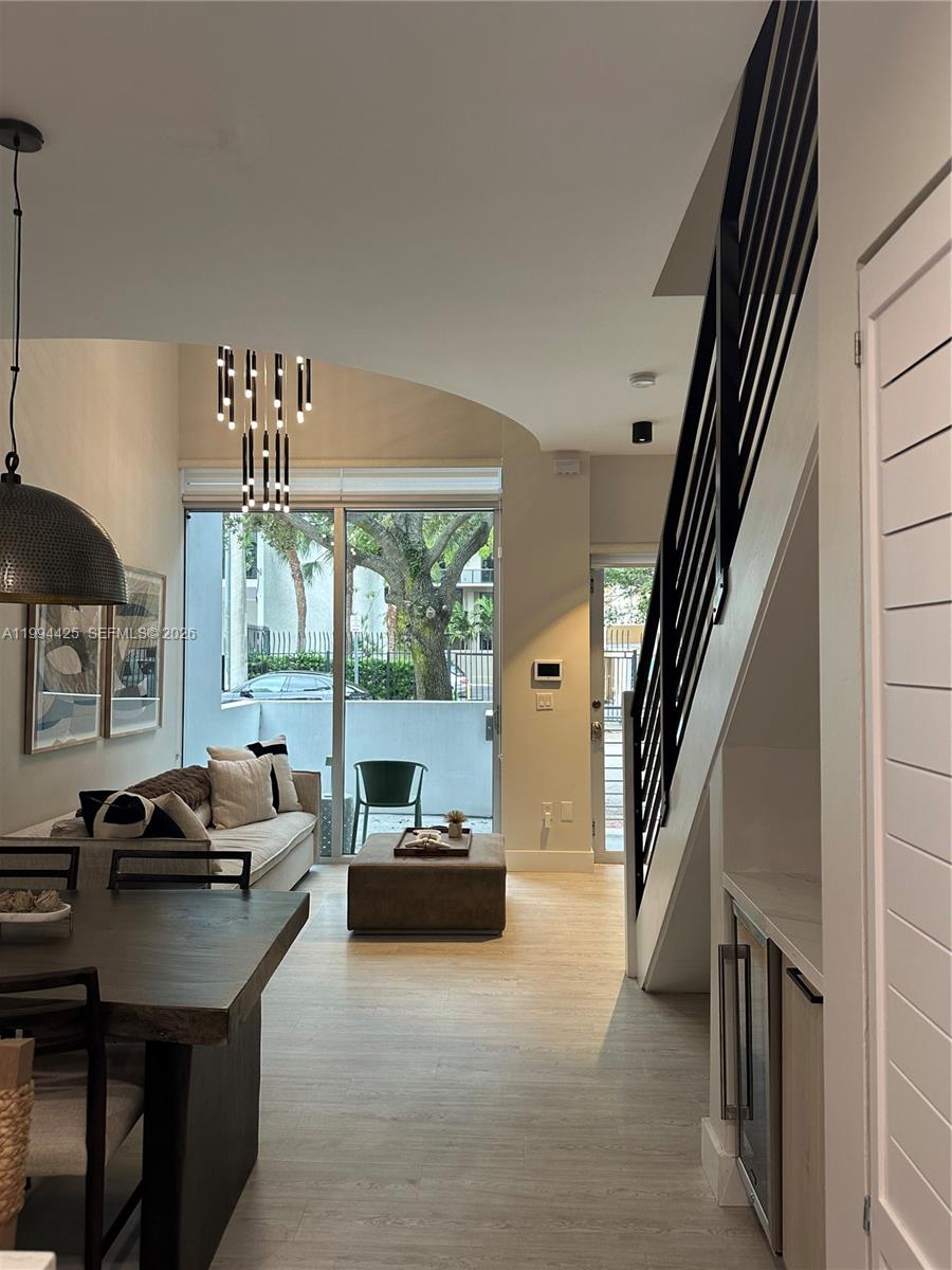 LOFTS AT MAYFAIR CONDO - Residential Lease