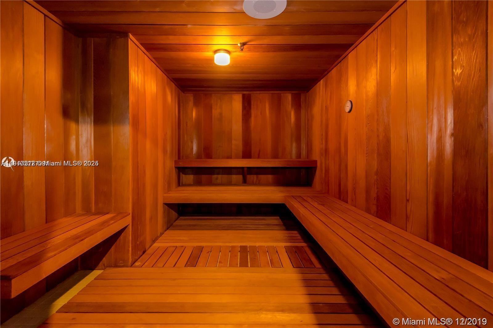 TERRACES NORTH TURNBERRY - Residential