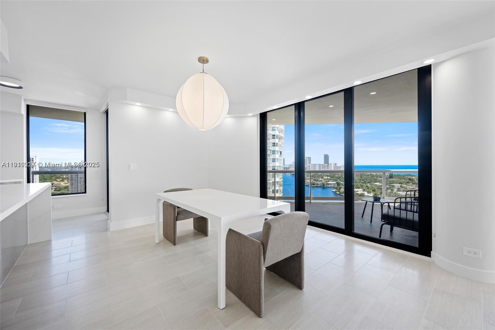 TERRACES NORTH TURNBERRY - Residential