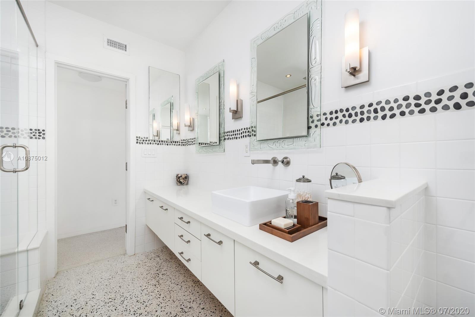 BISCAYNE POINT - Residential