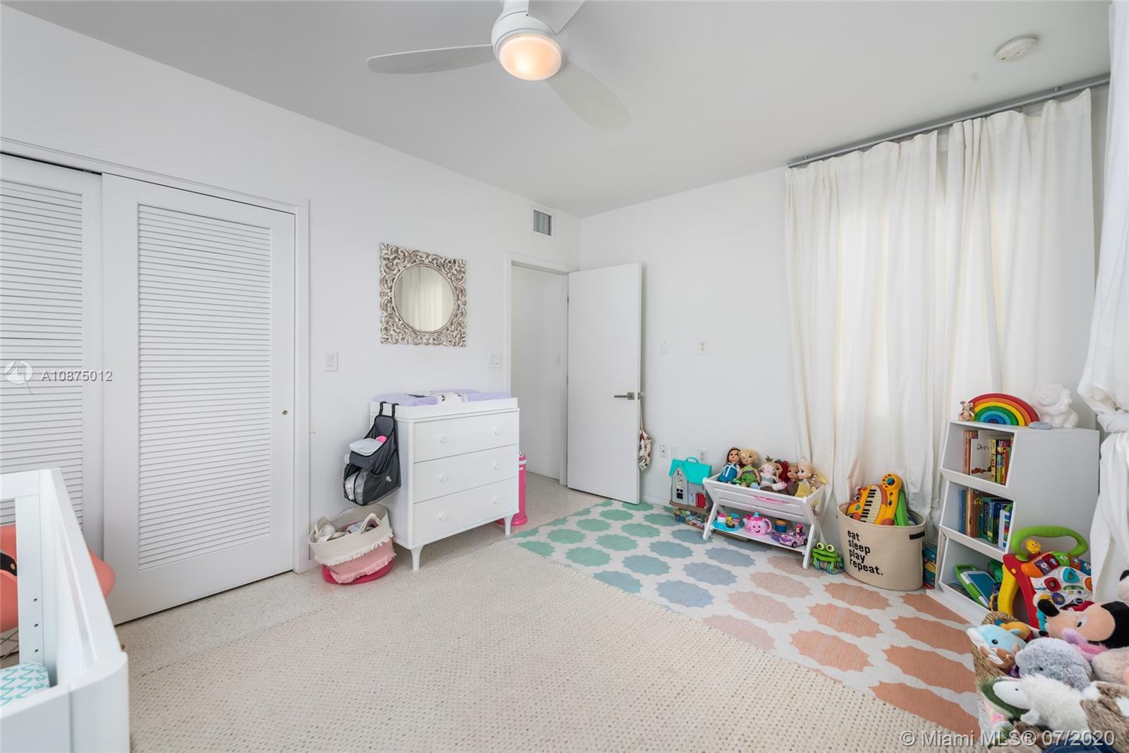 BISCAYNE POINT - Residential