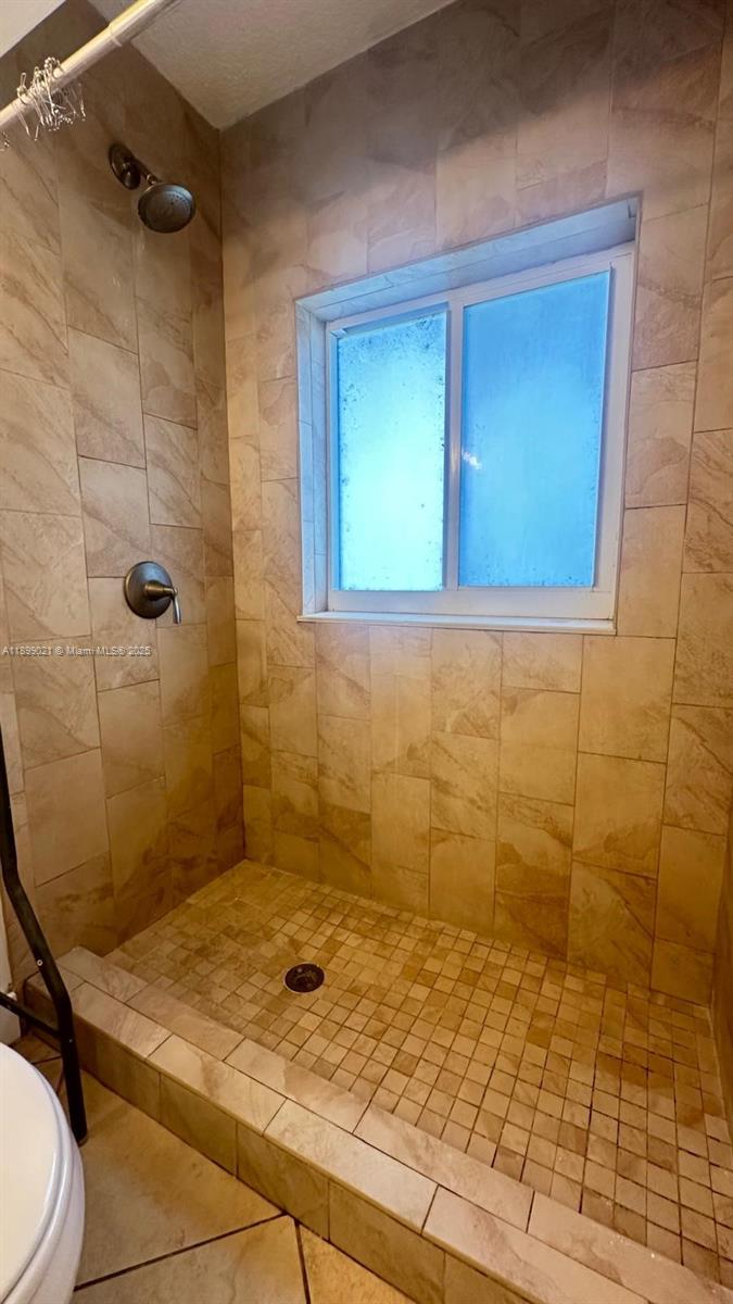 RIVER RIDGE - Residential Lease