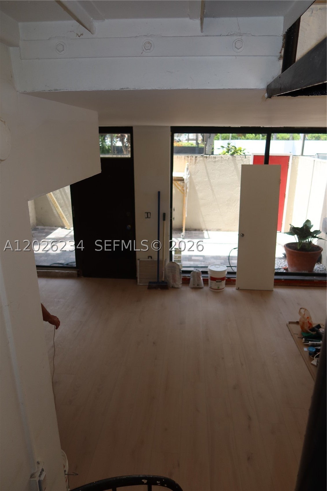 3190 Bird Ave 15