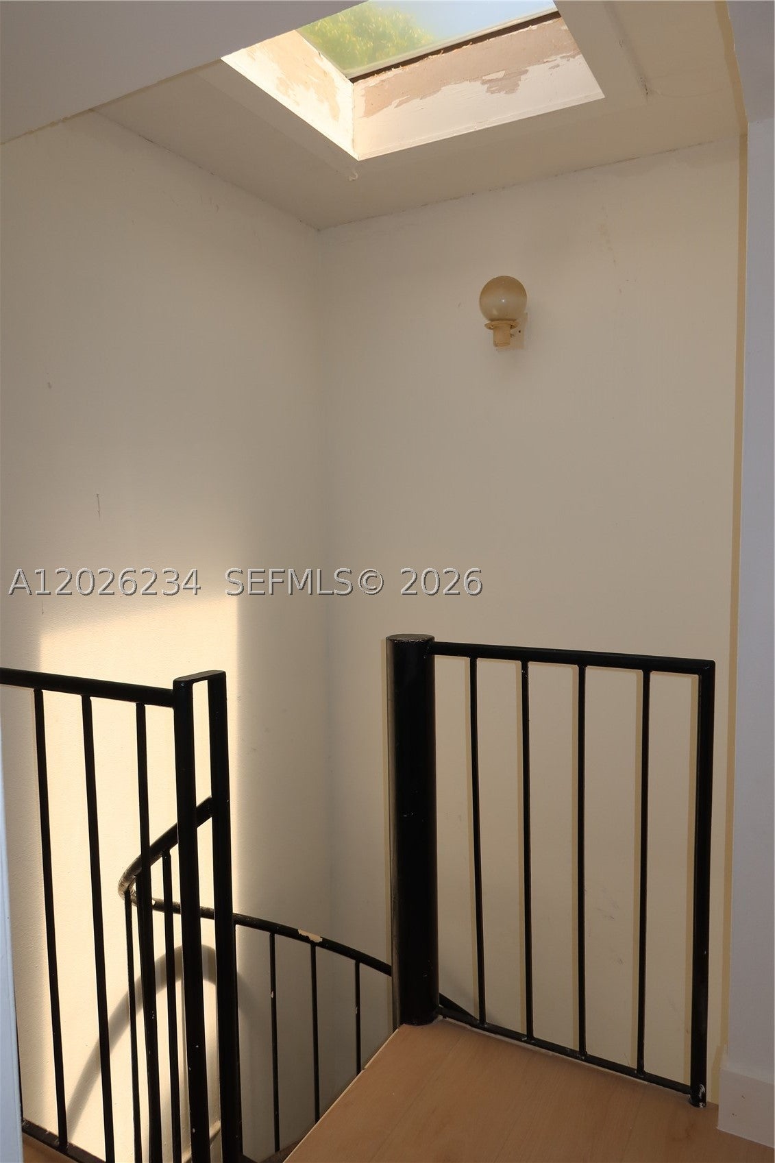 3190 Bird Ave 15