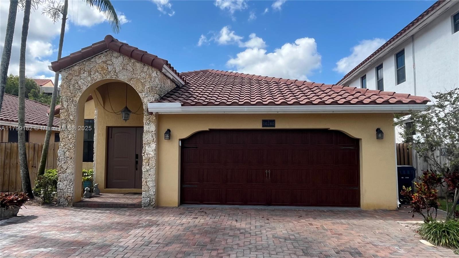10280 Nw 10th St, Miami, Broward County, Florida - 4 Bedrooms  
3 Bathrooms - 