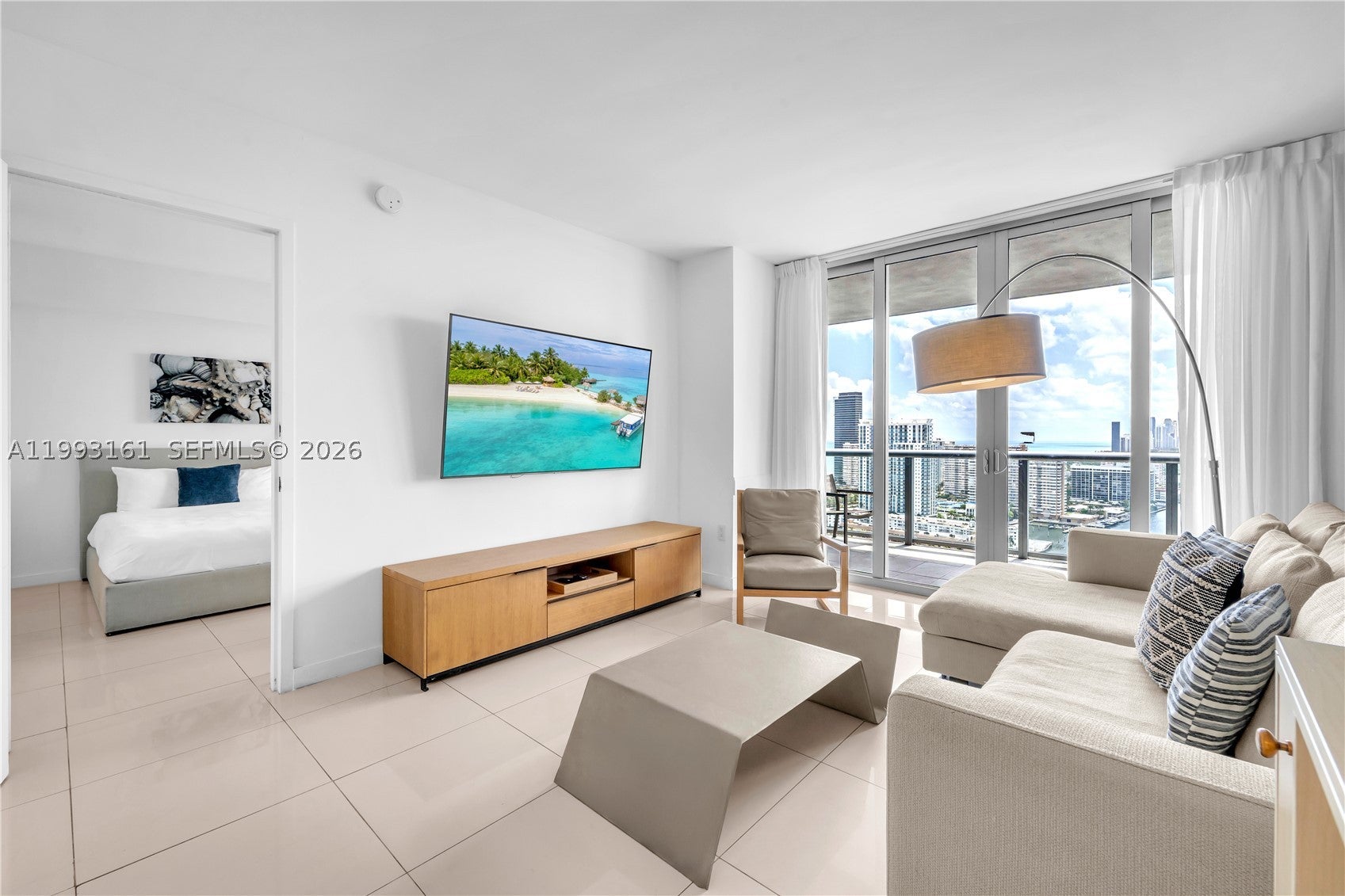 2602 E Hallandale Beach Blvd R2805
