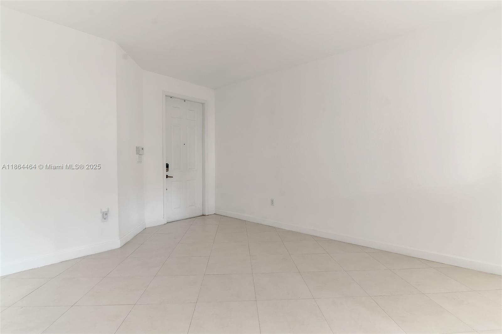 ISLANDS AT DORAL NORTHWEST - Residential