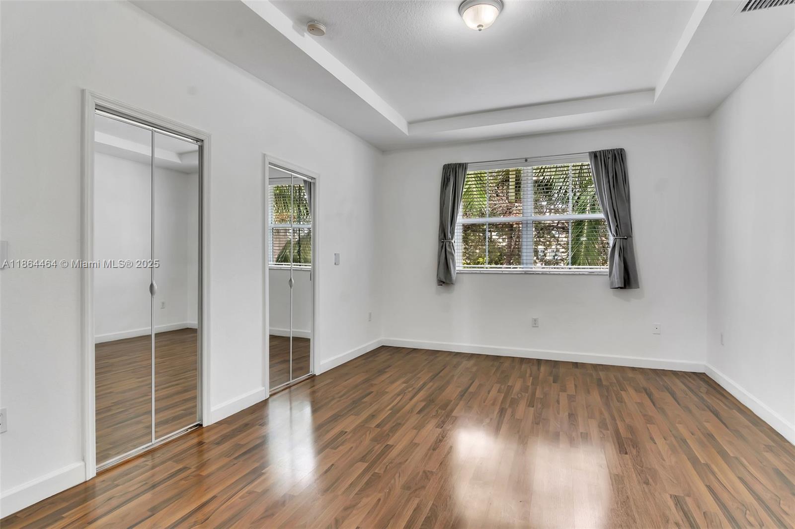 ISLANDS AT DORAL NORTHWEST - Residential