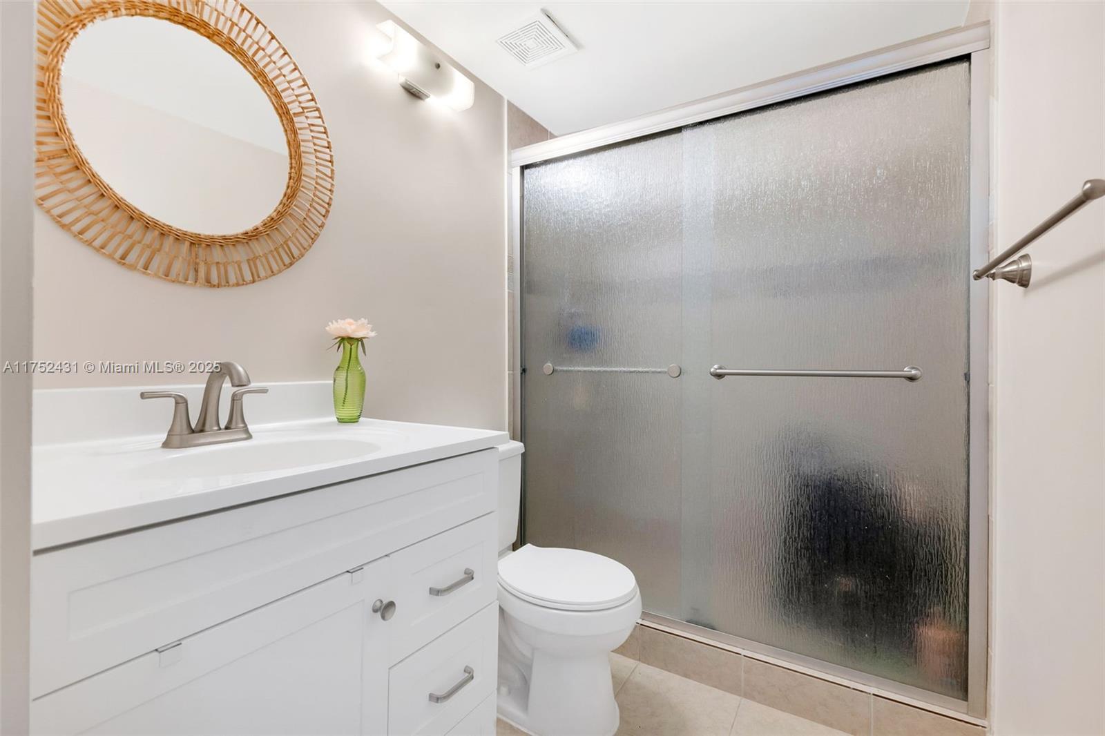 SPANISH WELLS CONDO I - Residential Lease