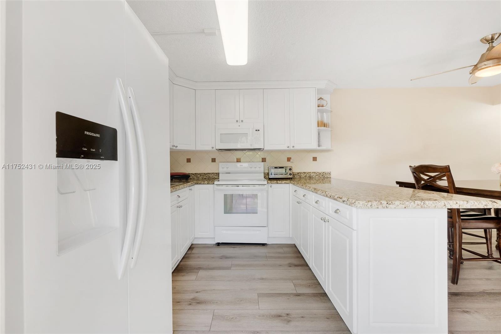 SPANISH WELLS CONDO I - Residential Lease