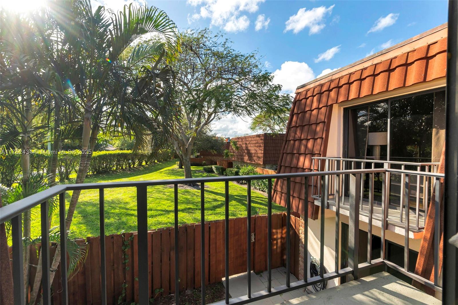 SPANISH WELLS CONDO I - Residential Lease