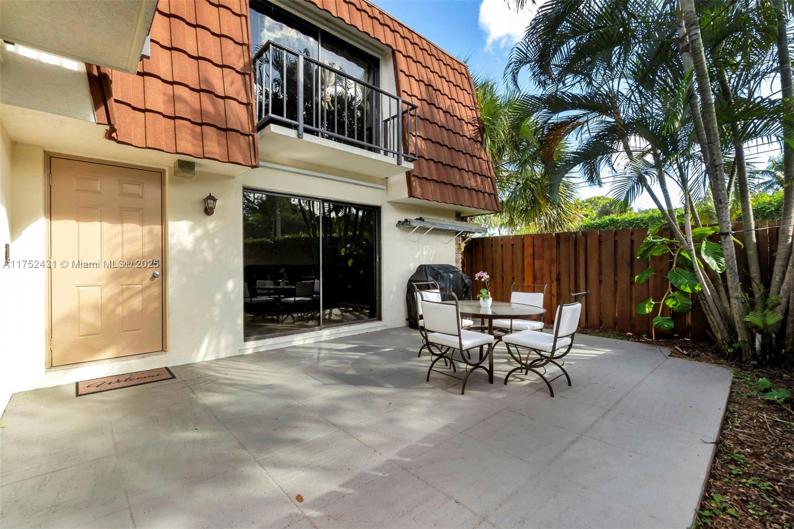 SPANISH WELLS CONDO I - Residential Lease