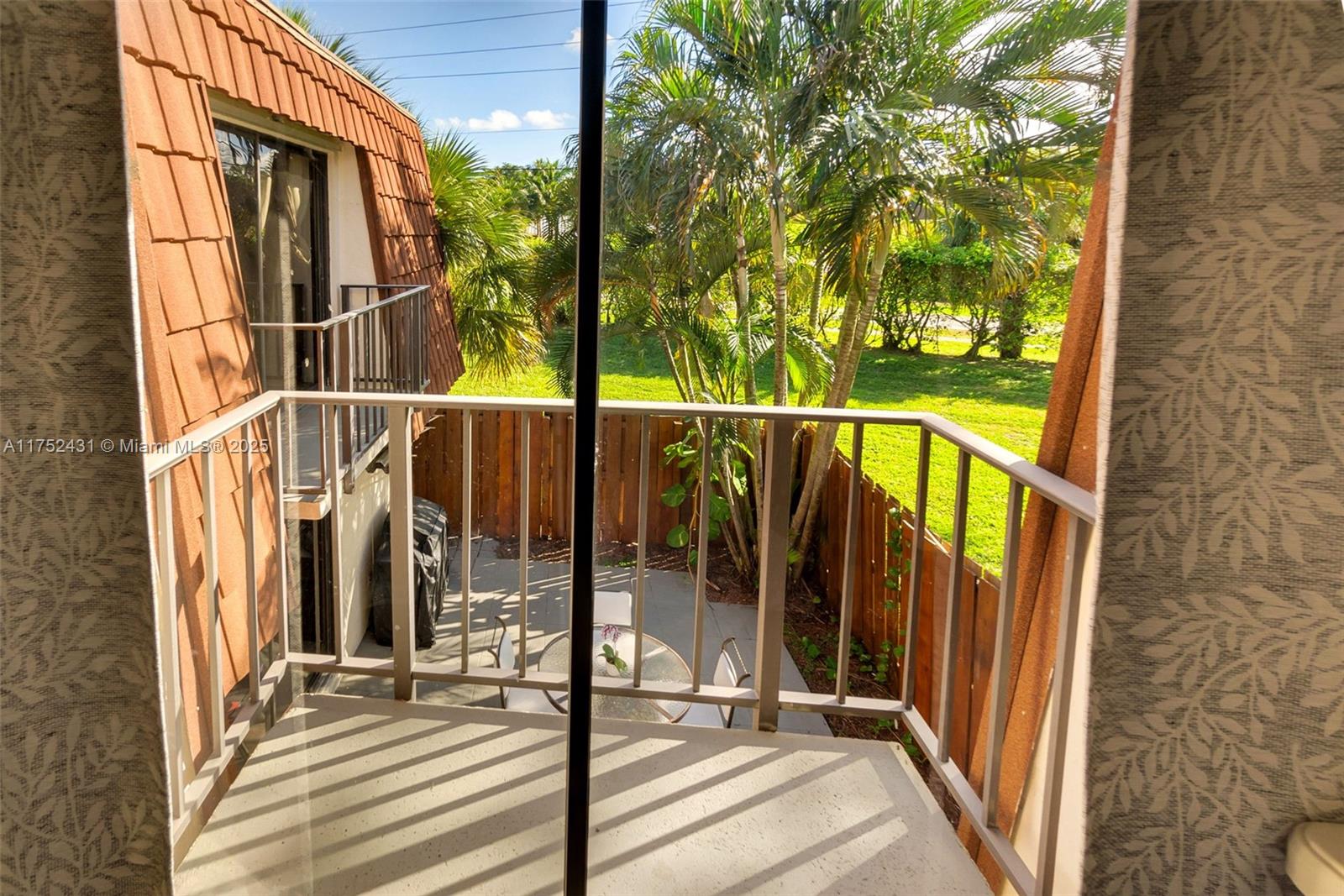 SPANISH WELLS CONDO I - Residential Lease