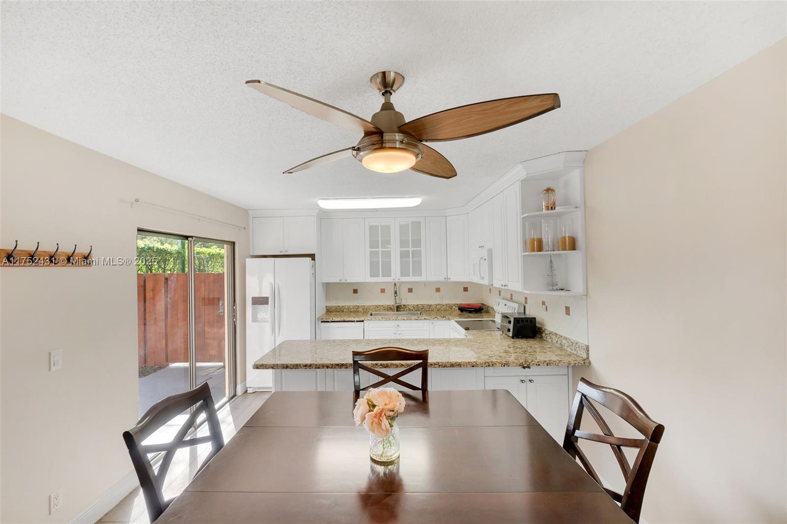 SPANISH WELLS CONDO I - Residential Lease