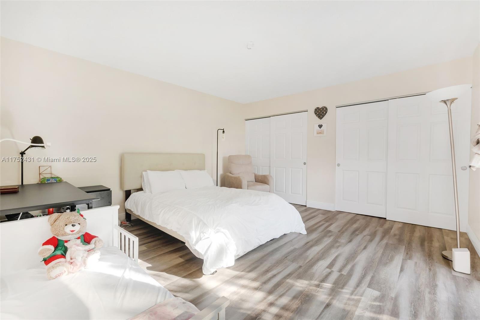 SPANISH WELLS CONDO I - Residential Lease