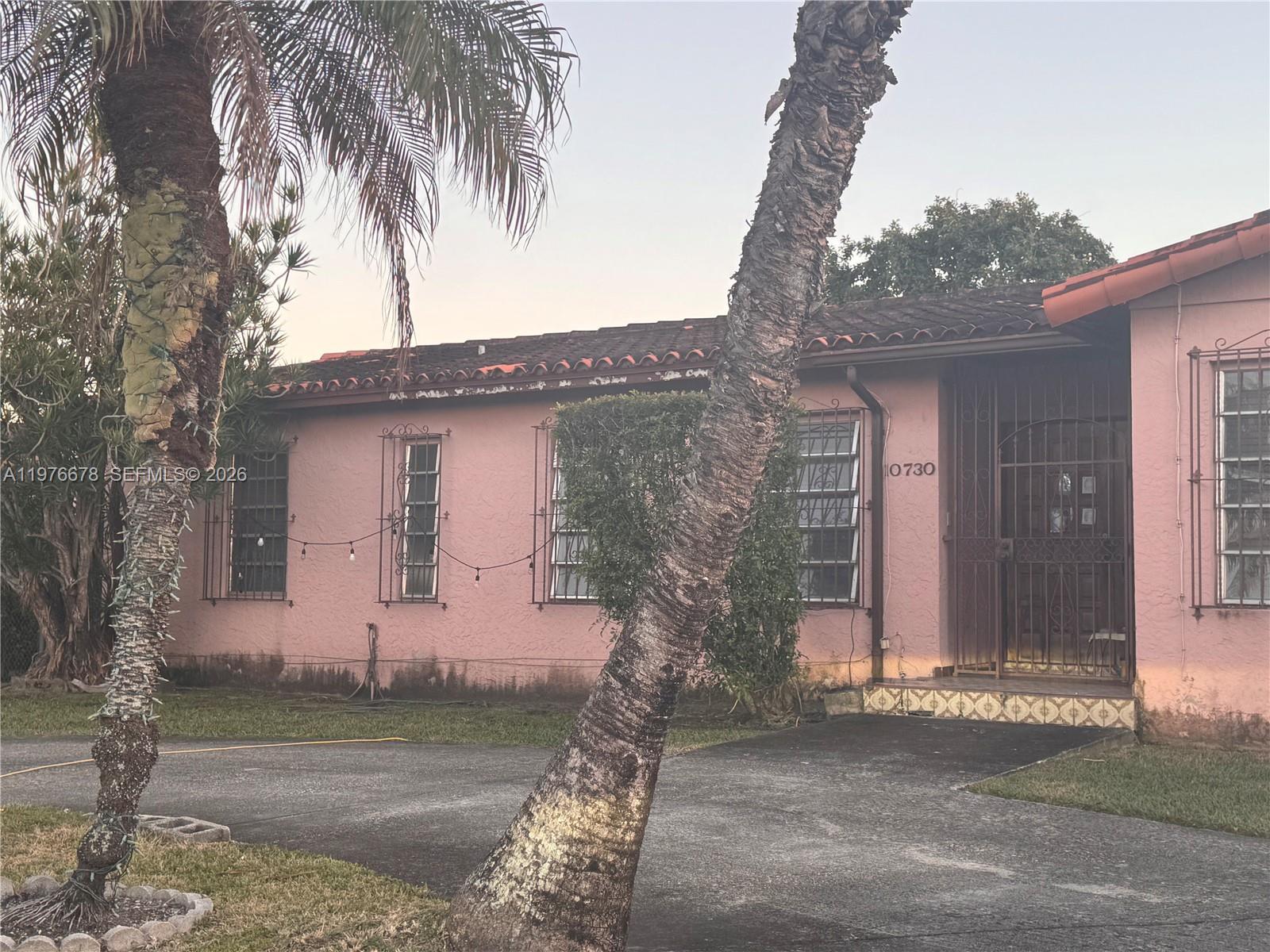 SNAPPER CREEK VILLAS - Residential