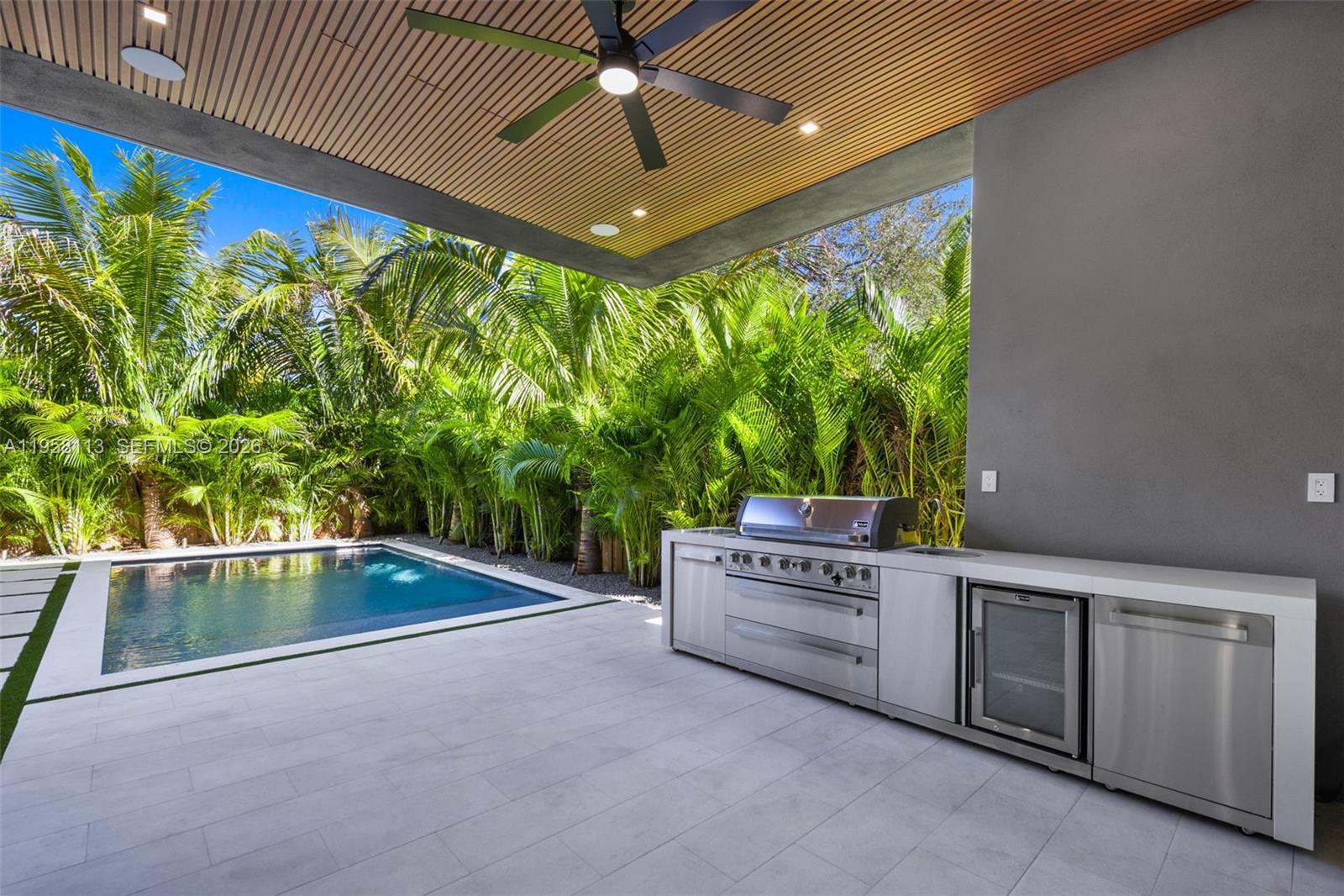 COLUMBIA PARK CORR PL - Residential