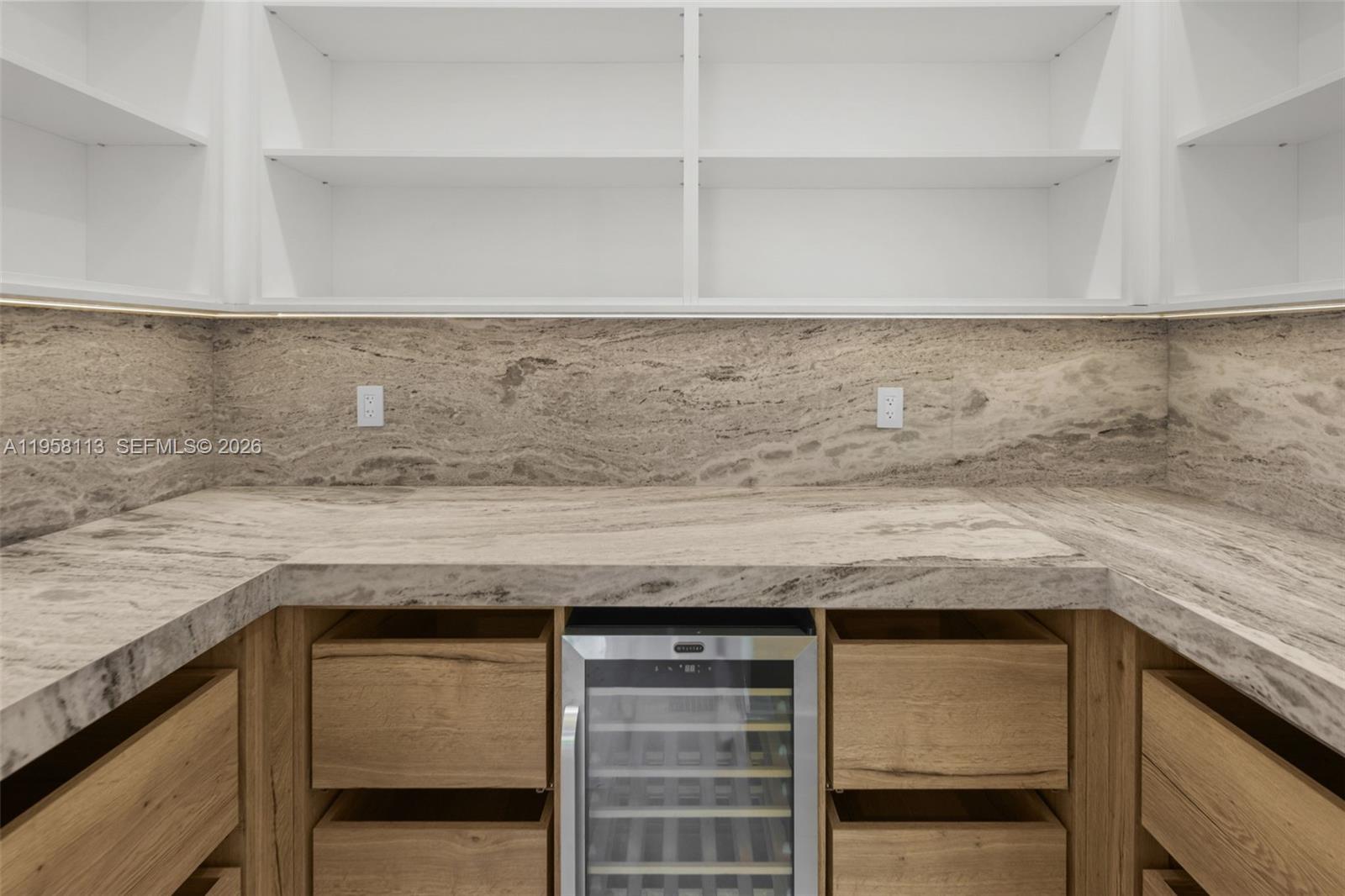 COLUMBIA PARK CORR PL - Residential