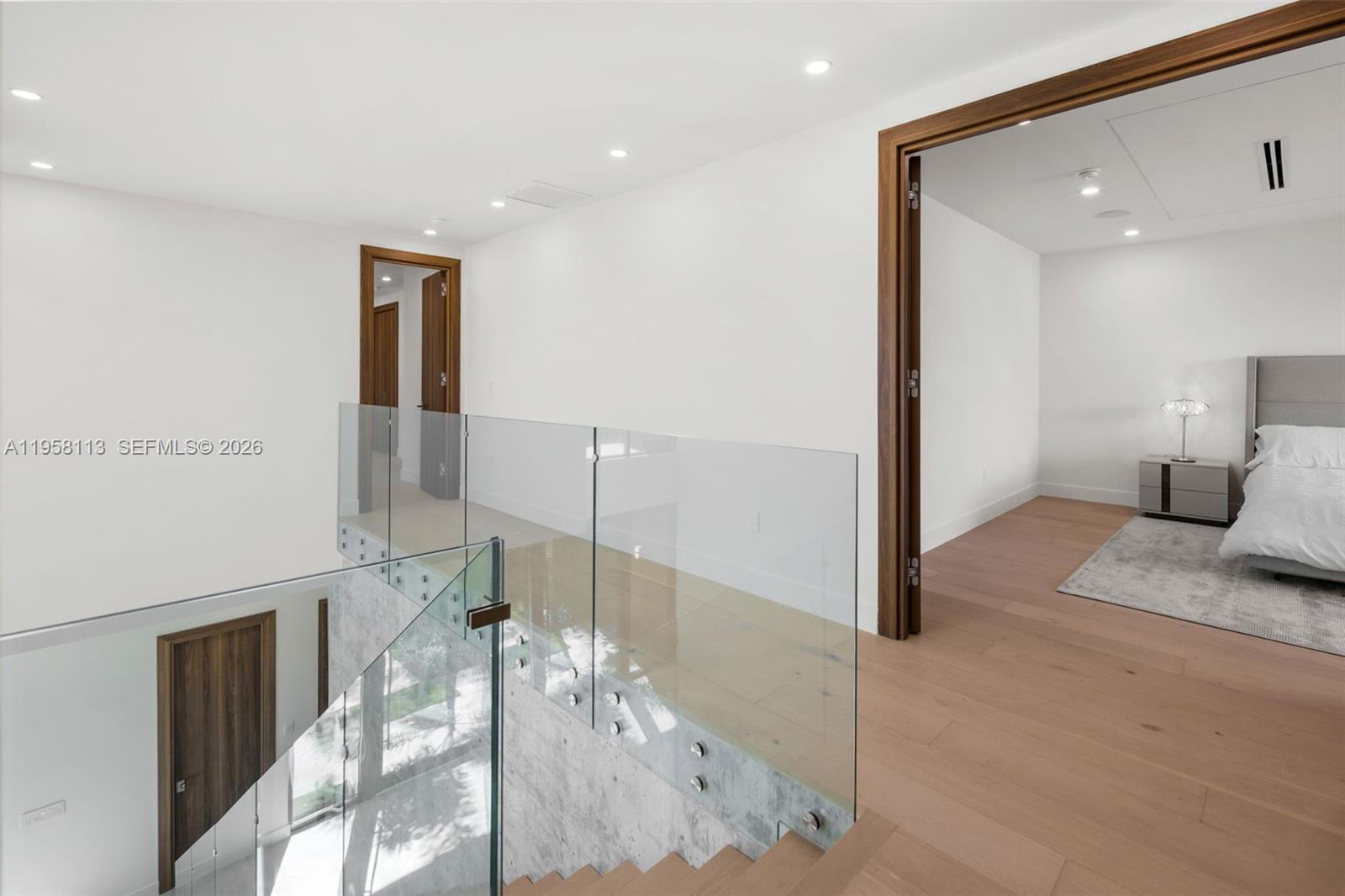 COLUMBIA PARK CORR PL - Residential