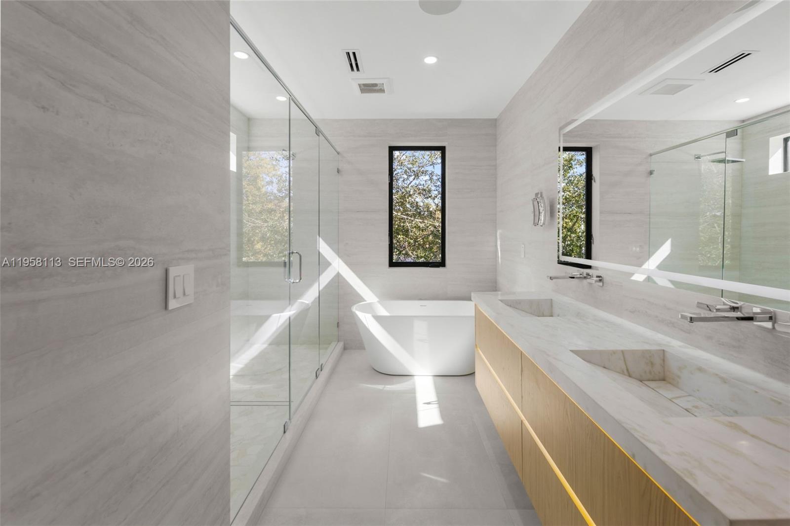 COLUMBIA PARK CORR PL - Residential