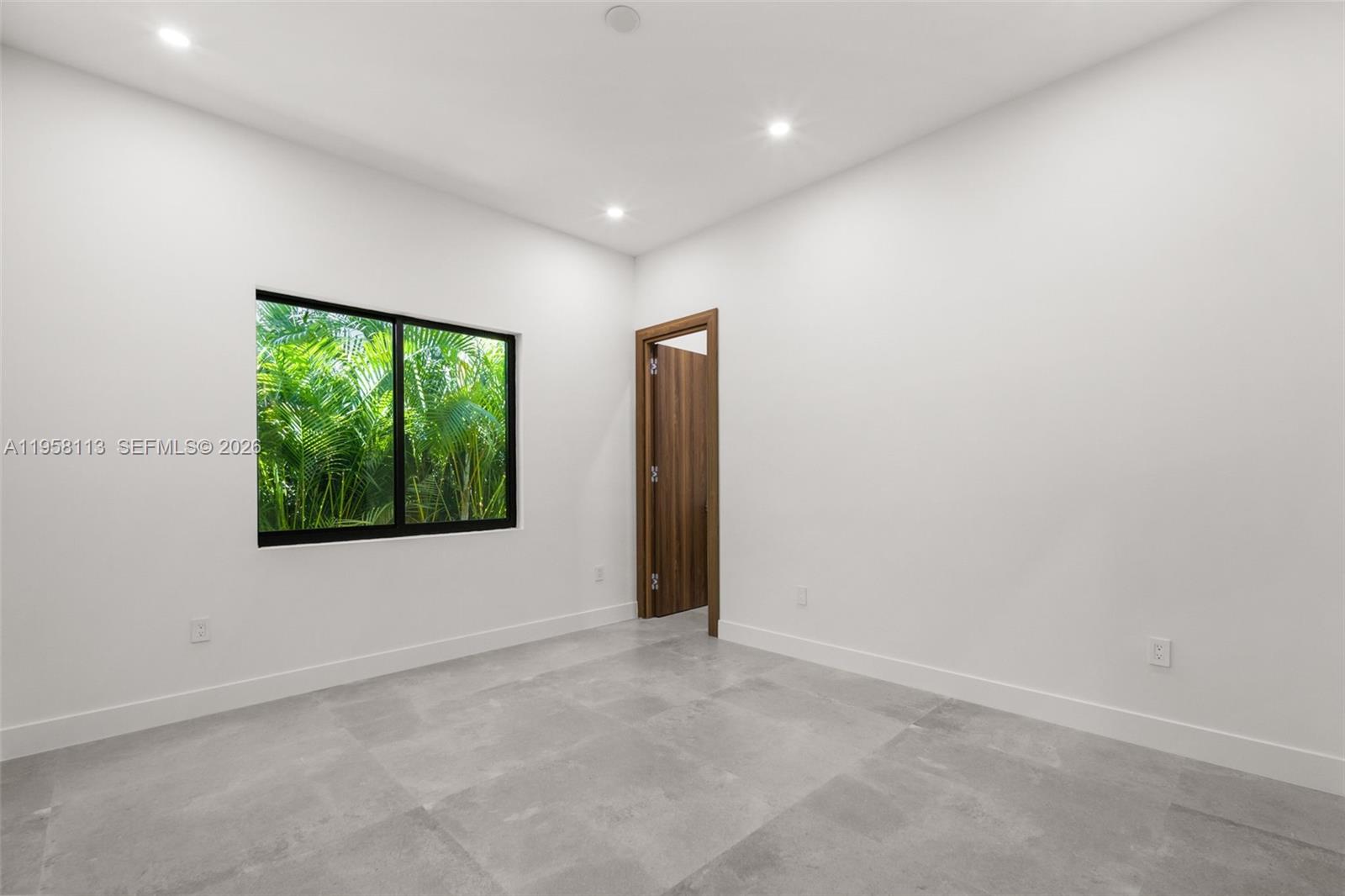 COLUMBIA PARK CORR PL - Residential