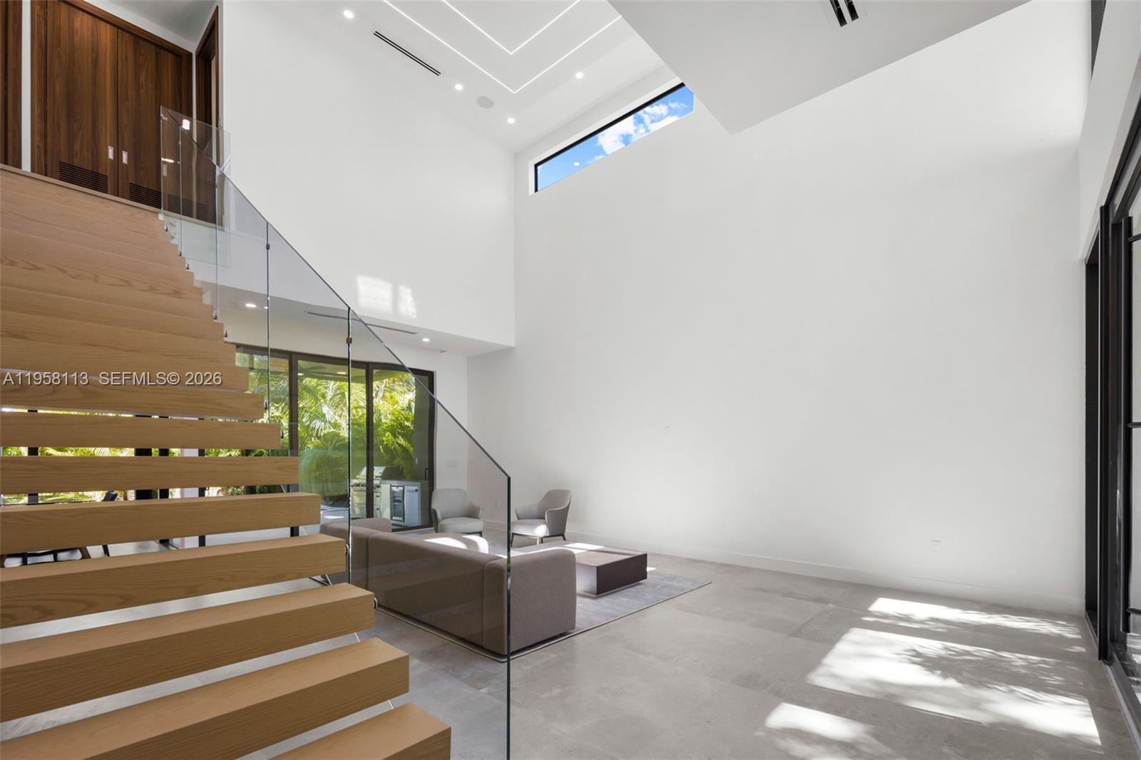 COLUMBIA PARK CORR PL - Residential