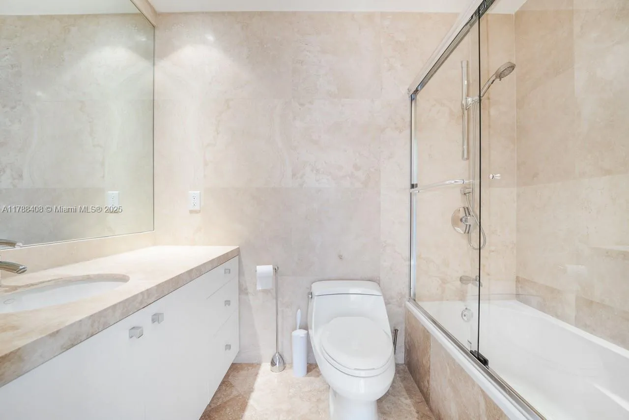 Key Biscayne, Florida 33149, United States, 2 Bedrooms Bedrooms, ,2 BathroomsBathrooms,Residential,Active,114029