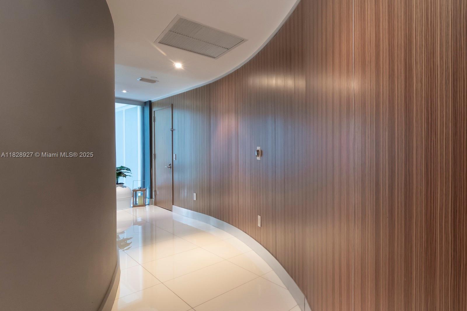 ARTECH RESIDENCES AT AVEN - Residential