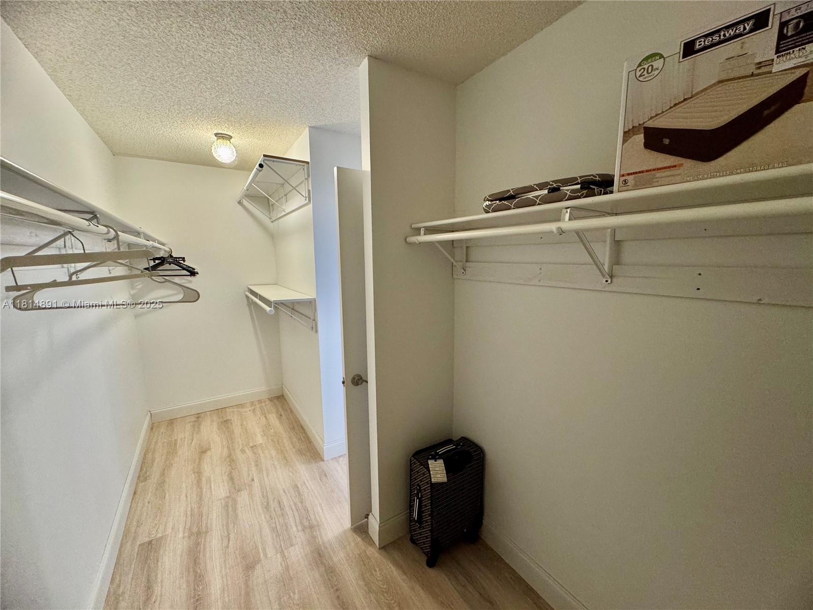 COUNTRY CLUB TOWER OF COR - Residential Lease