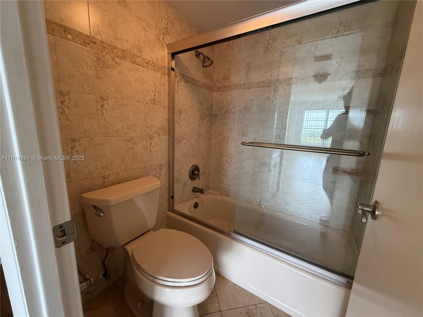 COUNTRY CLUB TOWER OF COR - Residential Lease